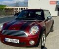 Красный Мини Купер, объемом двигателя 1.4 л и пробегом 196 тыс. км за 5900 $, фото 1 на Automoto.ua