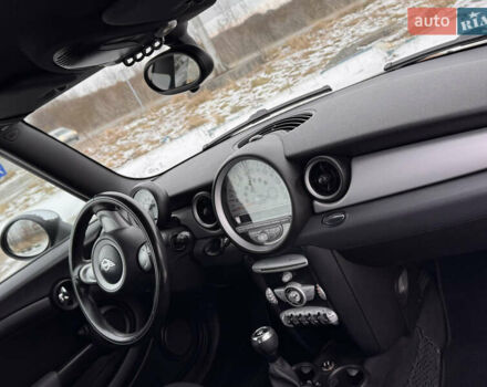 Червоний Міні Cooper, об'ємом двигуна 1.4 л та пробігом 195 тис. км за 5599 $, фото 35 на Automoto.ua