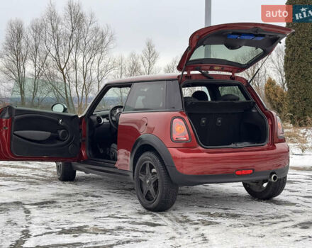 Червоний Міні Cooper, об'ємом двигуна 1.4 л та пробігом 195 тис. км за 5599 $, фото 47 на Automoto.ua