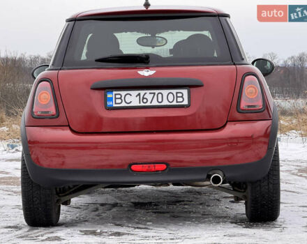 Червоний Міні Cooper, об'ємом двигуна 1.4 л та пробігом 195 тис. км за 5599 $, фото 8 на Automoto.ua