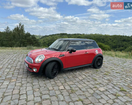 Мини Купер 2009 в Житомире на Automoto.ua Красный Мини Купер, объемом двигателя 1.4 л и пробегом 213 тыс. км за 5800 $, фото 1 на Automoto.ua