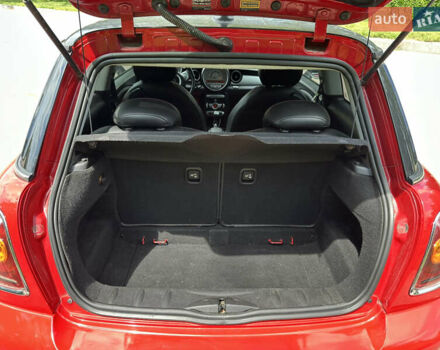 Мини Купер 2009 в Житомире на Automoto.ua Красный Мини Купер, объемом двигателя 1.4 л и пробегом 213 тыс. км за 5800 $, фото 10 на Automoto.ua