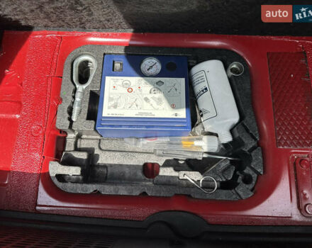 Мини Купер 2009 в Житомире на Automoto.ua Красный Мини Купер, объемом двигателя 1.4 л и пробегом 213 тыс. км за 5800 $, фото 11 на Automoto.ua