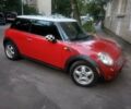 Красный Мини Купер, объемом двигателя 1.6 л и пробегом 260 тыс. км за 8300 $, фото 1 на Automoto.ua