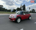 Червоний Міні Cooper, об'ємом двигуна 1.6 л та пробігом 77 тис. км за 8900 $, фото 1 на Automoto.ua