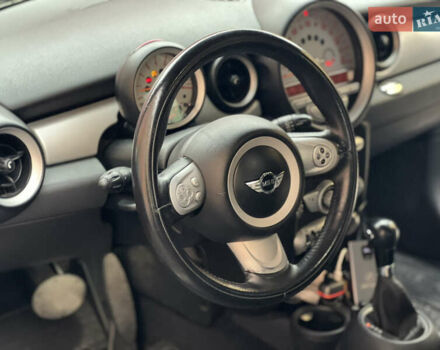 Червоний Міні Cooper, об'ємом двигуна 1.6 л та пробігом 213 тис. км за 6500 $, фото 1 на Automoto.ua