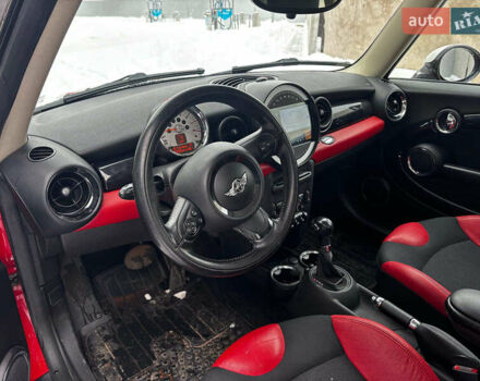 Красный Мини Купер, объемом двигателя 1.6 л и пробегом 159 тыс. км за 7990 $, фото 13 на Automoto.ua