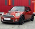 Червоний Міні Cooper, об'ємом двигуна 1.6 л та пробігом 107 тис. км за 7990 $, фото 3 на Automoto.ua