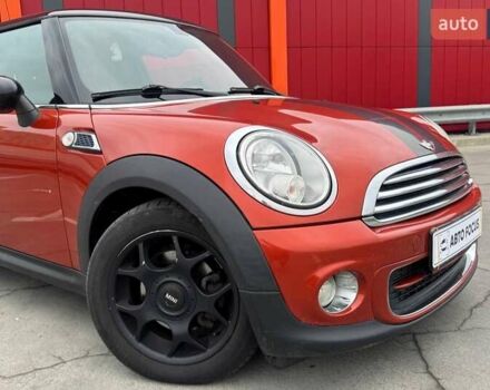Червоний Міні Cooper, об'ємом двигуна 1.6 л та пробігом 107 тис. км за 7990 $, фото 1 на Automoto.ua