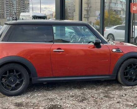 Мини Купер 2011 в Киеве на Automoto.ua Красный Мини Купер, объемом двигателя 1.6 л и пробегом 107 тыс. км за 7690 $, фото 5 на Automoto.ua