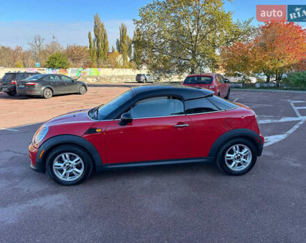 Мини Купер 2012 в Киеве на Automoto.ua Красный Мини Купер, объемом двигателя 1.6 л и пробегом 140 тыс. км за 6999 $, фото 3 на Automoto.ua