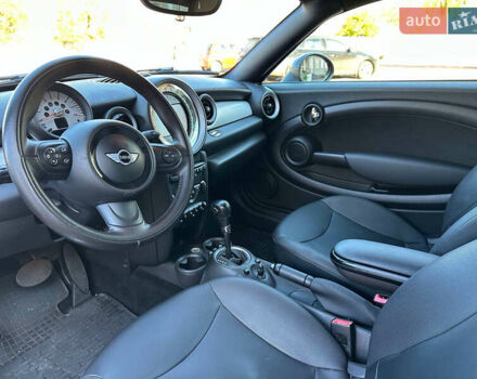 Мини Купер 2012 в Киеве на Automoto.ua Красный Мини Купер, объемом двигателя 1.6 л и пробегом 140 тыс. км за 6999 $, фото 16 на Automoto.ua