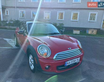 Мини Купер 2012 в Киеве на Automoto.ua Красный Мини Купер, объемом двигателя 1.6 л и пробегом 140 тыс. км за 6999 $, фото 13 на Automoto.ua