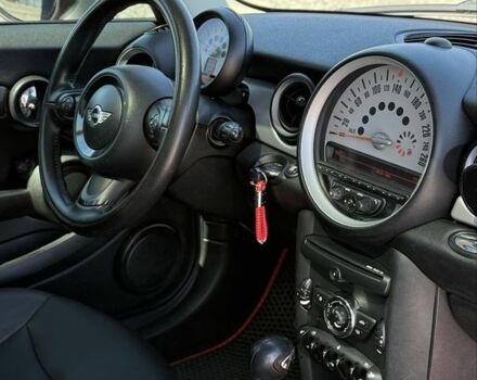 Червоний Міні Cooper, об'ємом двигуна 1.6 л та пробігом 189 тис. км за 9300 $, фото 13 на Automoto.ua