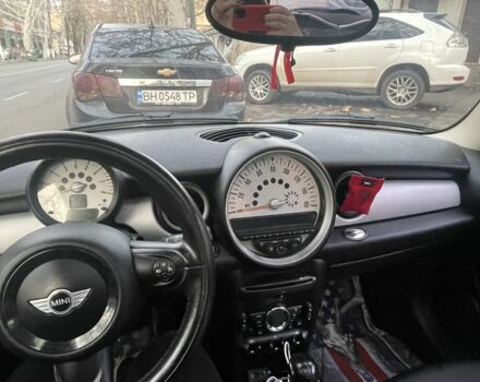 Красный Мини Купер, объемом двигателя 1.6 л и пробегом 124 тыс. км за 7500 $, фото 5 на Automoto.ua