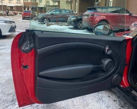 Червоний Міні Cooper, об'ємом двигуна 1.6 л та пробігом 185 тис. км за 7999 $, фото 9 на Automoto.ua