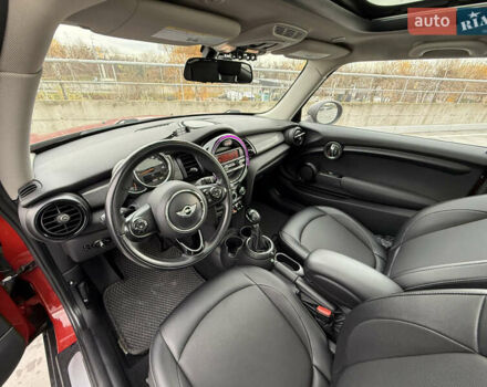 Червоний Міні Cooper, об'ємом двигуна 1.5 л та пробігом 168 тис. км за 9500 $, фото 10 на Automoto.ua