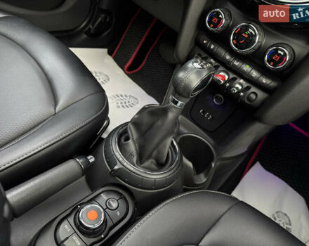 Червоний Міні Cooper, об'ємом двигуна 1.5 л та пробігом 115 тис. км за 11800 $, фото 55 на Automoto.ua