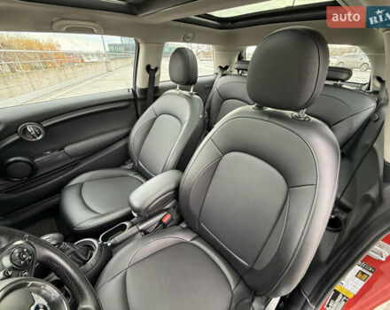 Червоний Міні Cooper, об'ємом двигуна 1.5 л та пробігом 168 тис. км за 9500 $, фото 11 на Automoto.ua