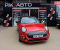 Червоний Міні Cooper, об'ємом двигуна 1.5 л та пробігом 117 тис. км за 12000 $, фото 1 на Automoto.ua
