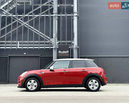 Червоний Міні Cooper, об'ємом двигуна 1.5 л та пробігом 115 тис. км за 11800 $, фото 7 на Automoto.ua