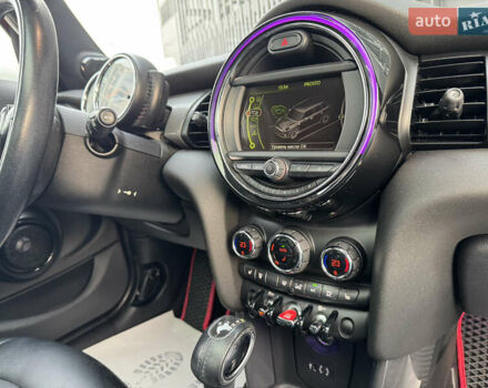 Червоний Міні Cooper, об'ємом двигуна 1.5 л та пробігом 115 тис. км за 11800 $, фото 48 на Automoto.ua