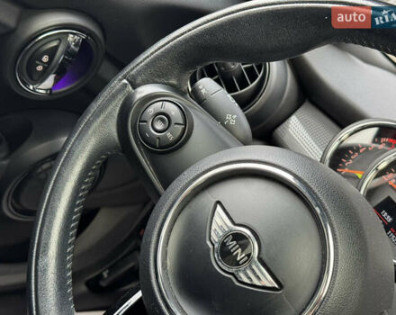 Червоний Міні Cooper, об'ємом двигуна 1.5 л та пробігом 115 тис. км за 11800 $, фото 52 на Automoto.ua