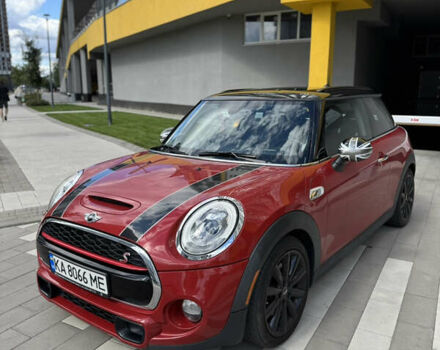 Червоний Міні Cooper, об'ємом двигуна 2 л та пробігом 98 тис. км за 16999 $, фото 2 на Automoto.ua