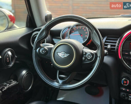 Червоний Міні Cooper, об'ємом двигуна 2 л та пробігом 202 тис. км за 12000 $, фото 23 на Automoto.ua