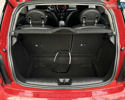 Червоний Міні Cooper, об'ємом двигуна 1.5 л та пробігом 92 тис. км за 9150 $, фото 5 на Automoto.ua
