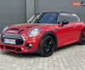 Червоний Міні Cooper, об'ємом двигуна 2 л та пробігом 98 тис. км за 13500 $, фото 3 на Automoto.ua