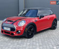 Червоний Міні Cooper, об'ємом двигуна 2 л та пробігом 98 тис. км за 13500 $, фото 1 на Automoto.ua