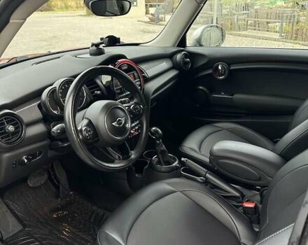 Червоний Міні Cooper, об'ємом двигуна 1.5 л та пробігом 92 тис. км за 9150 $, фото 6 на Automoto.ua