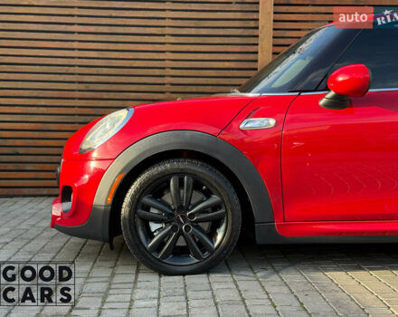 Червоний Міні Cooper, об'ємом двигуна 2 л та пробігом 202 тис. км за 12000 $, фото 9 на Automoto.ua