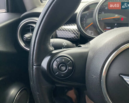 Червоний Міні Cooper, об'ємом двигуна 2 л та пробігом 98 тис. км за 13500 $, фото 17 на Automoto.ua