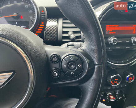 Червоний Міні Cooper, об'ємом двигуна 2 л та пробігом 98 тис. км за 13500 $, фото 18 на Automoto.ua