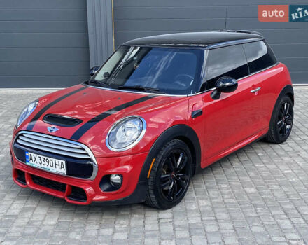 Червоний Міні Cooper, об'ємом двигуна 2 л та пробігом 98 тис. км за 13500 $, фото 1 на Automoto.ua