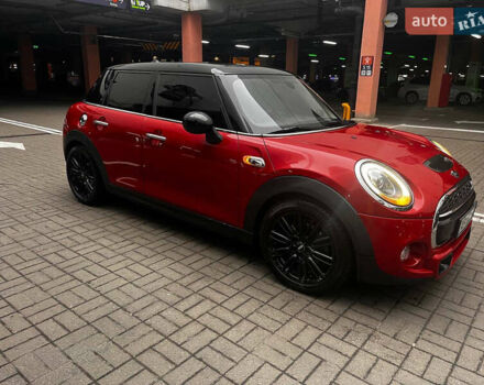Червоний Міні Cooper, об'ємом двигуна 2 л та пробігом 165 тис. км за 19000 $, фото 2 на Automoto.ua