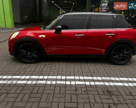 Червоний Міні Cooper, об'ємом двигуна 2 л та пробігом 165 тис. км за 19000 $, фото 10 на Automoto.ua