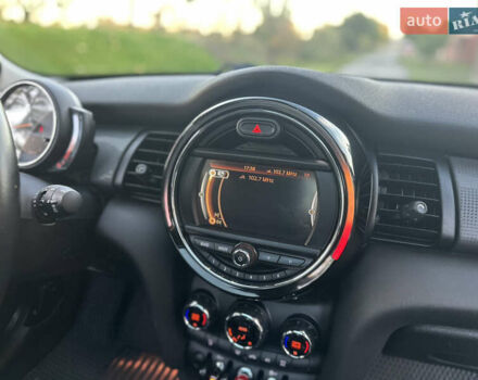 Червоний Міні Cooper, об'ємом двигуна 1.5 л та пробігом 68 тис. км за 13900 $, фото 47 на Automoto.ua