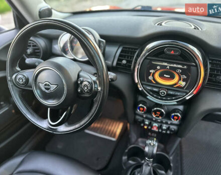 Червоний Міні Cooper, об'ємом двигуна 1.5 л та пробігом 68 тис. км за 13900 $, фото 52 на Automoto.ua