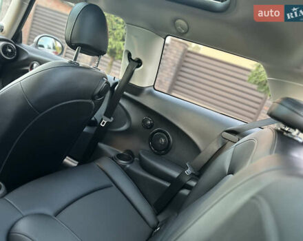 Червоний Міні Cooper, об'ємом двигуна 1.5 л та пробігом 68 тис. км за 13900 $, фото 83 на Automoto.ua
