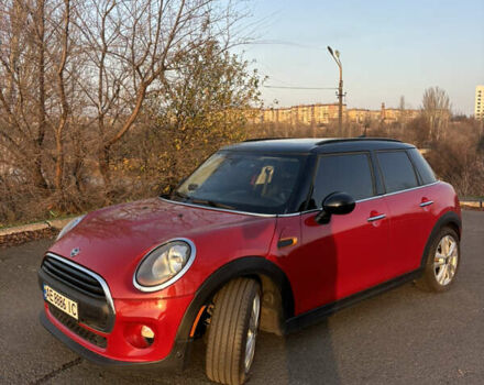 Червоний Міні Cooper, об'ємом двигуна 1.5 л та пробігом 79 тис. км за 14800 $, фото 1 на Automoto.ua