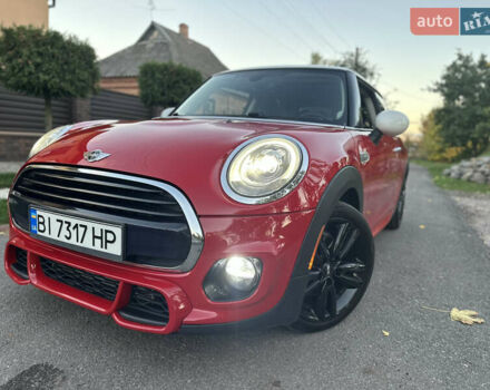 Червоний Міні Cooper, об'ємом двигуна 1.5 л та пробігом 68 тис. км за 13900 $, фото 3 на Automoto.ua