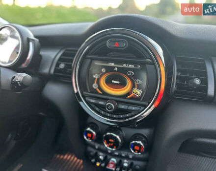Червоний Міні Cooper, об'ємом двигуна 1.5 л та пробігом 68 тис. км за 13900 $, фото 46 на Automoto.ua
