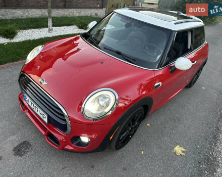Червоний Міні Cooper, об'ємом двигуна 1.5 л та пробігом 68 тис. км за 13900 $, фото 1 на Automoto.ua