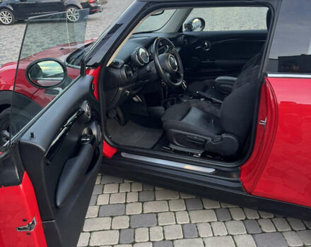 Красный Мини Купер, объемом двигателя 1.5 л и пробегом 80 тыс. км за 20500 $, фото 9 на Automoto.ua