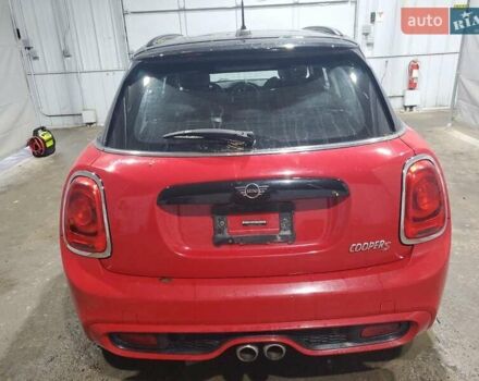 Червоний Міні Cooper, об'ємом двигуна 2 л та пробігом 50 тис. км за 2100 $, фото 5 на Automoto.ua