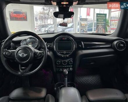 Червоний Міні Cooper, об'ємом двигуна 2 л та пробігом 105 тис. км за 17990 $, фото 25 на Automoto.ua