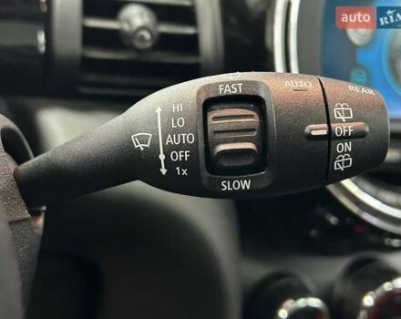 Червоний Міні Cooper, об'ємом двигуна 2 л та пробігом 105 тис. км за 17990 $, фото 39 на Automoto.ua